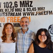 2015 moderieren Ana Luz Gallegos aus Mexiko zusammen mit Fernando Monasterio und Daniela Ventúiz aus Argentinien die Sendung La Burhadilla
